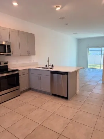 $1,700 | 2096 Viewfinder Street, Unit 2096, Kissimmee, FL 34758