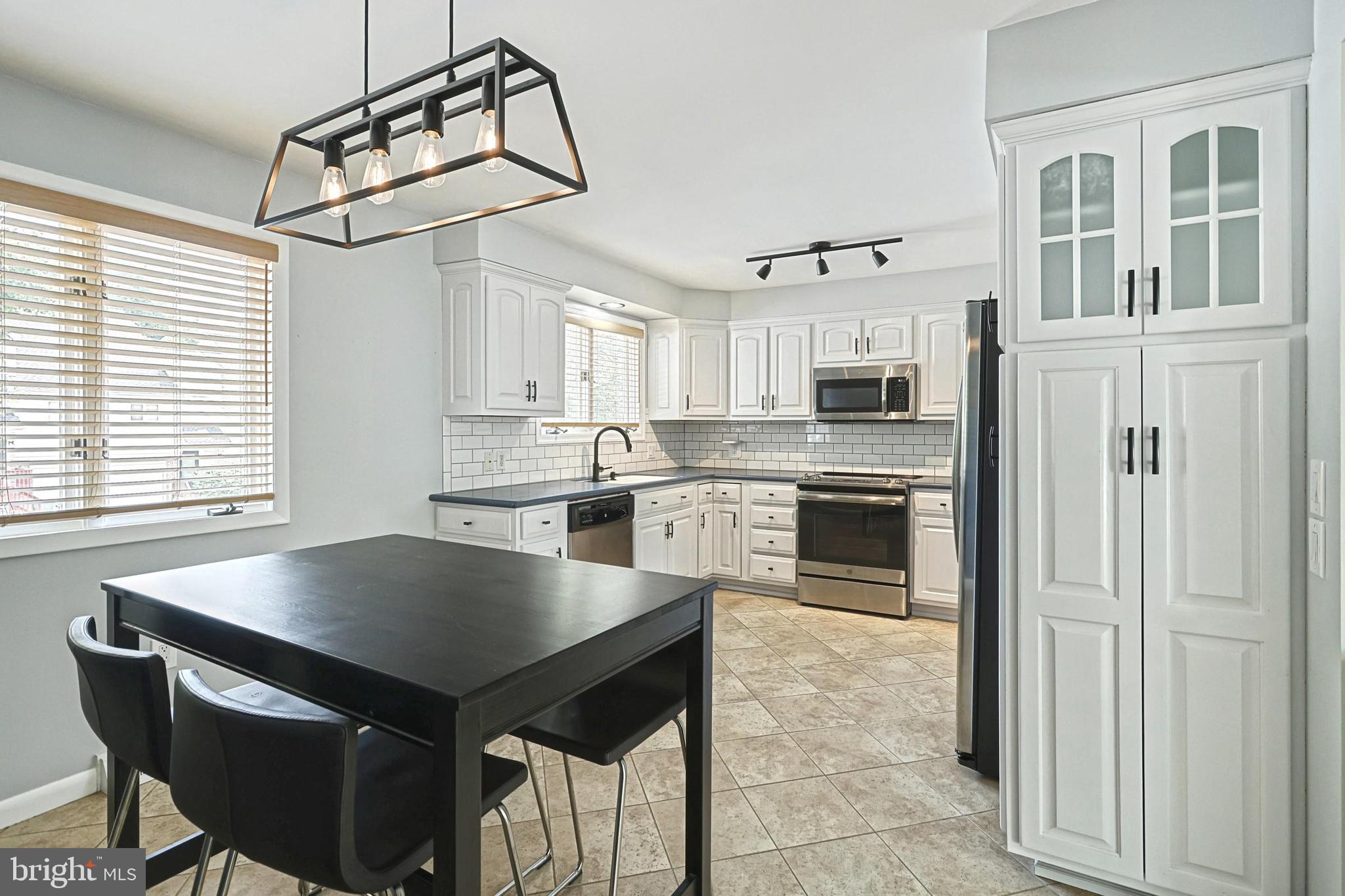 130 Greenleaf Road York, PA 17406 - Photo 16 of 36 Gallery Image 16