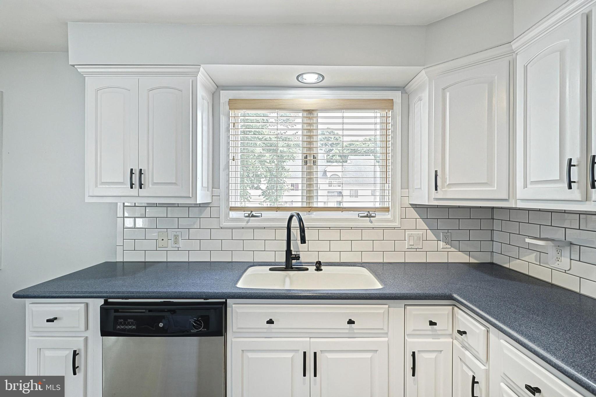 130 Greenleaf Road York, PA 17406 - Photo 19 of 36 Gallery Image 19