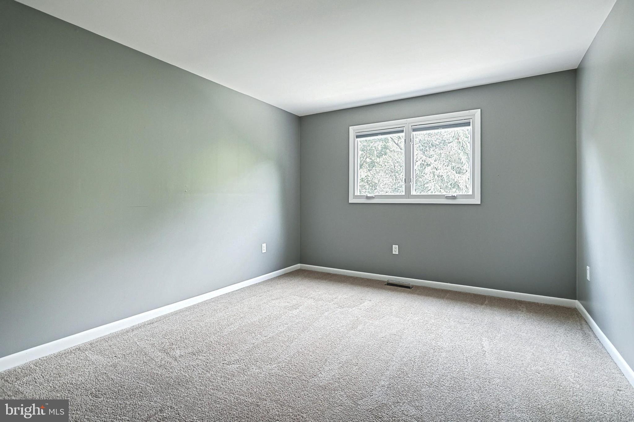 130 Greenleaf Road York, PA 17406 - Photo 29 of 36 Gallery Image 29