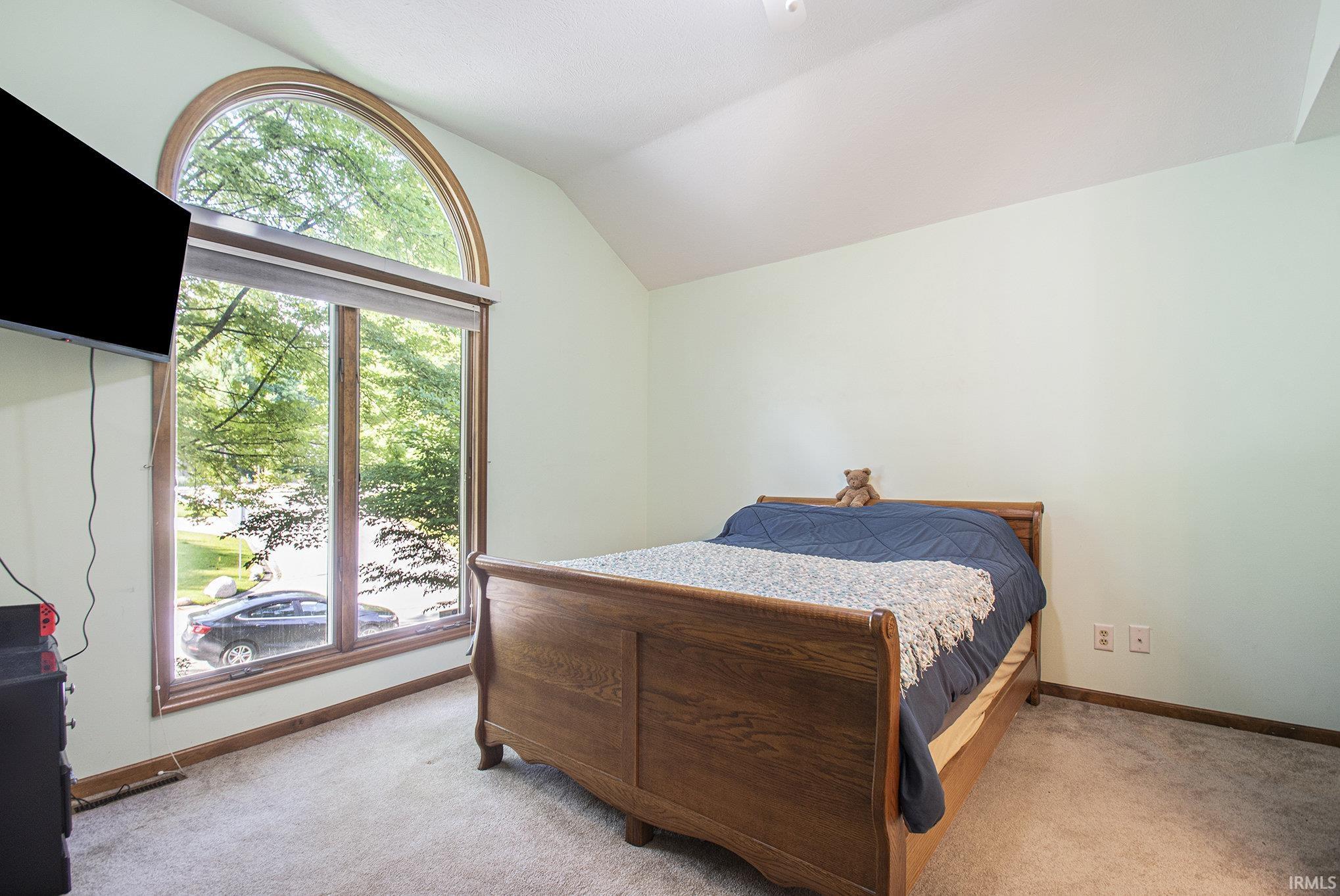 945 Handlebar Road Mishawaka, IN 46544 - Photo 15 of 33 Gallery Image 15