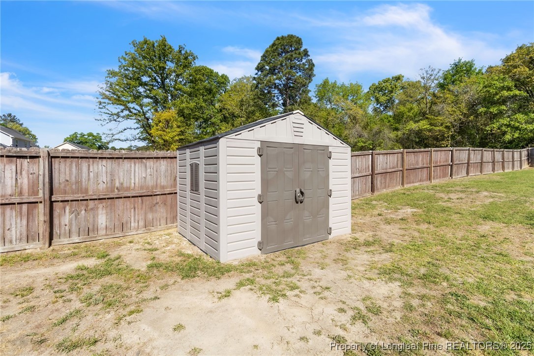 510 Hammond Farms Road Hope Mills, NC 28348 - Photo 39 of 49 a view of a backyard