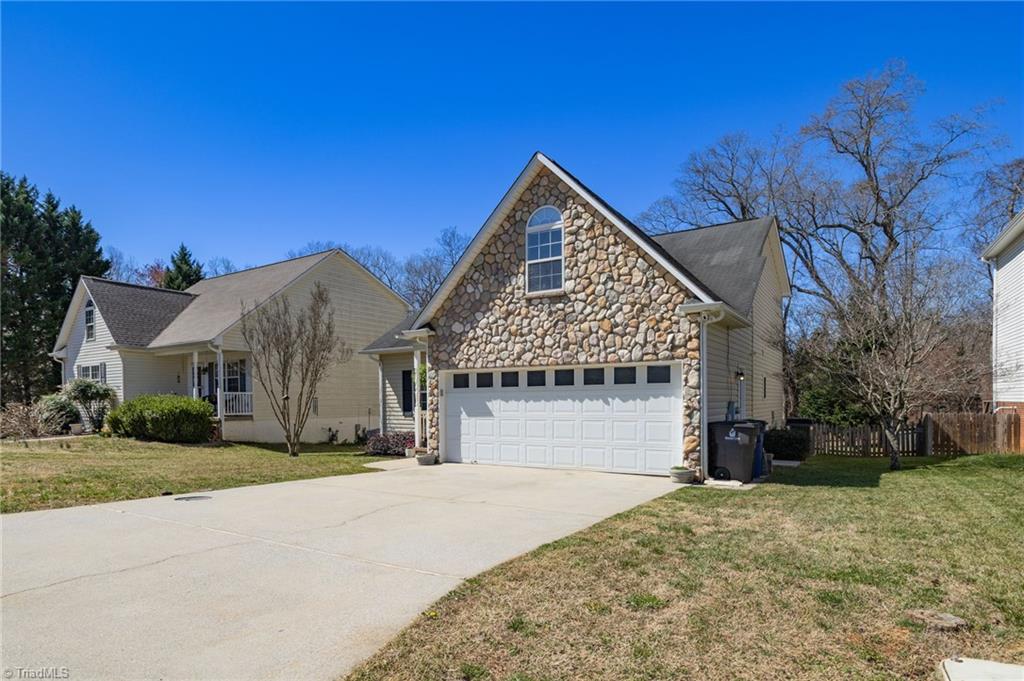 3564 Millie Lane Pfafftown, NC 27040 - Photo 3 of 40