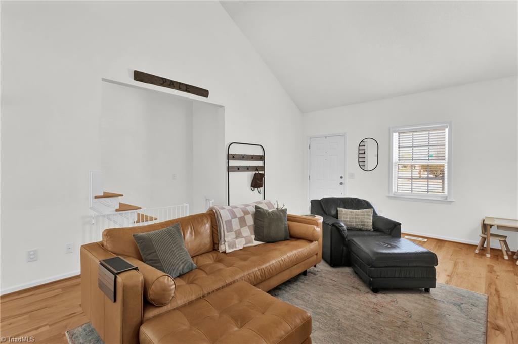 3564 Millie Lane Pfafftown, NC 27040 - Photo 7 of 40 Living room