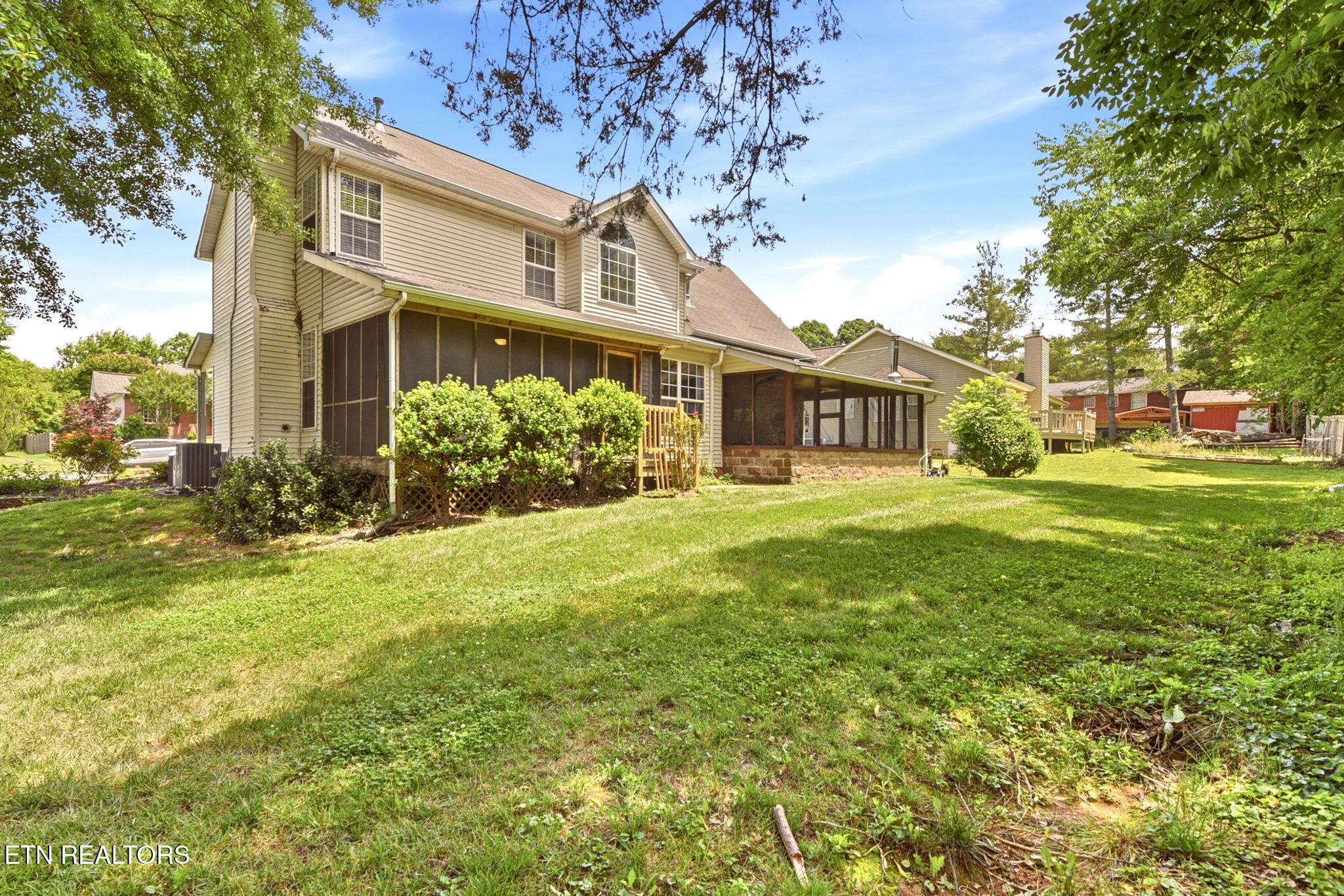 7219 Emerald Heath Road Powell, TN 37849 - Photo 32 of 34 Emerald Heath - Yard #2