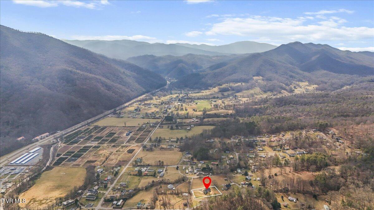 116 Coleman Road Hampton, TN 37658 - Photo 14 of 40 48-DJI_20250204130327_0765_D
