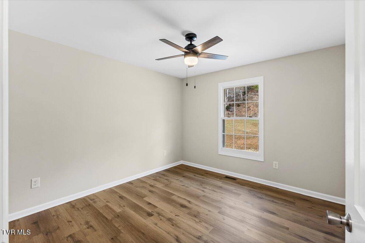 116 Coleman Road Hampton, TN 37658 - Photo 33 of 40 32-128A8159
