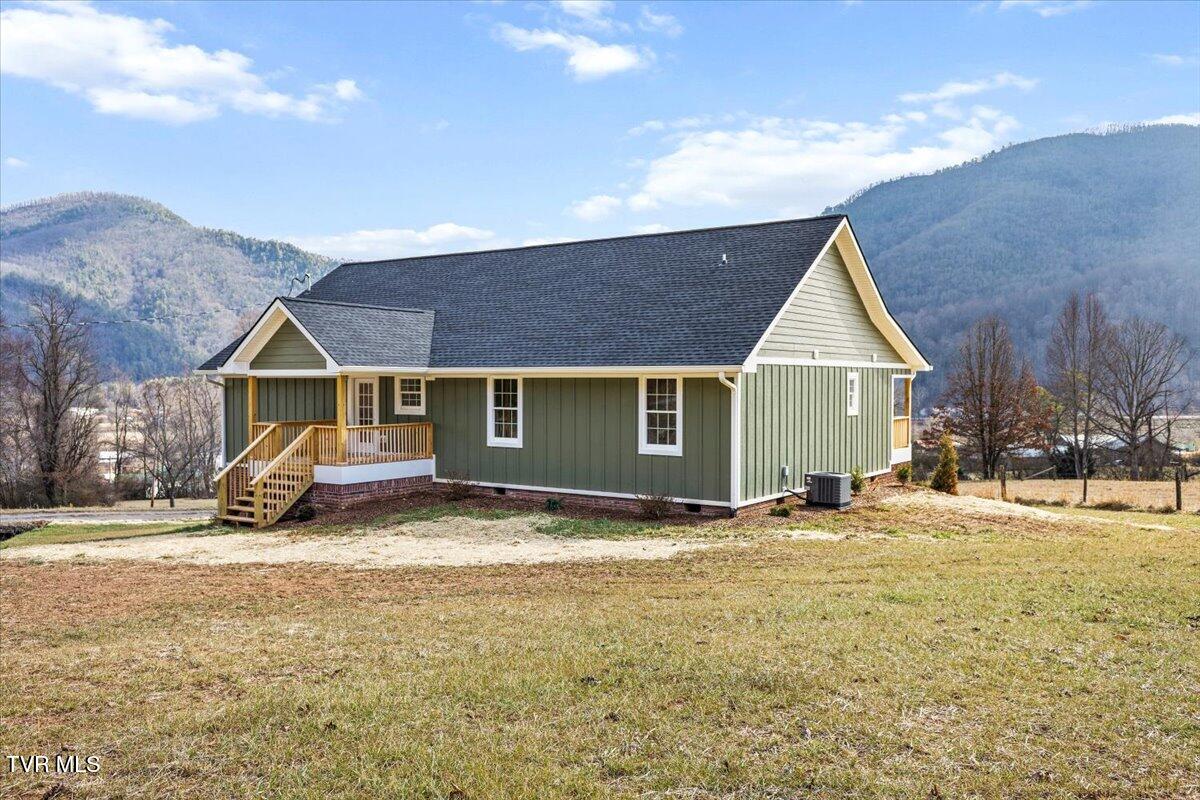 116 Coleman Road Hampton, TN 37658 - Photo 8 of 40 39-128A8181