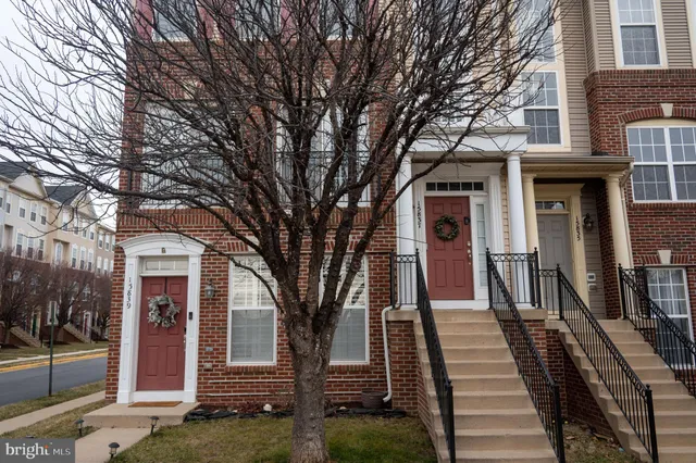 $419,000 | 15839 John Diskin Circle, Woodbridge, VA 22191