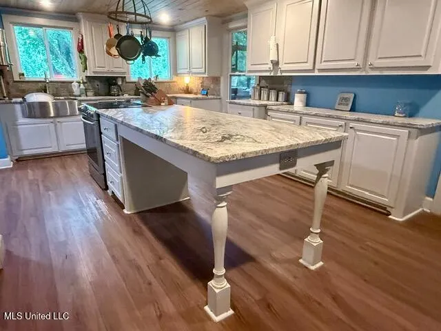 $260,000 | 3833 Cooperville Road, Morton, MS 39117