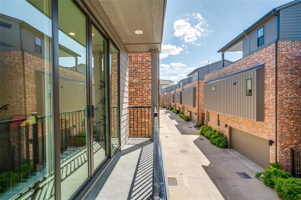 1552 Cosette Drive Dallas, TX 75215 - Photo 22 of 23 View of balcony