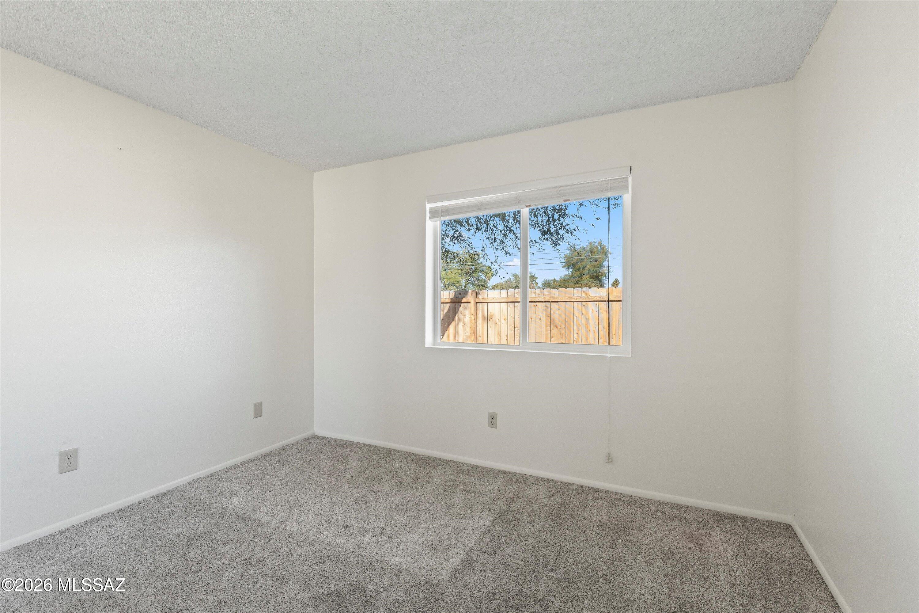 1868 West Record Street Tucson, AZ 85705 - Photo 6 of 19 Guest Bedroom 2
