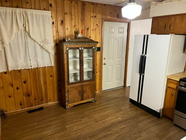 $1,899 | 3507 West 20th Avenue, Gary, IN 46404