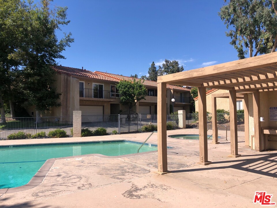 19505 Rinaldi Street, Unit 60 Porter Ranch, CA 91326 - Photo 6 of 6 Gallery Image 6