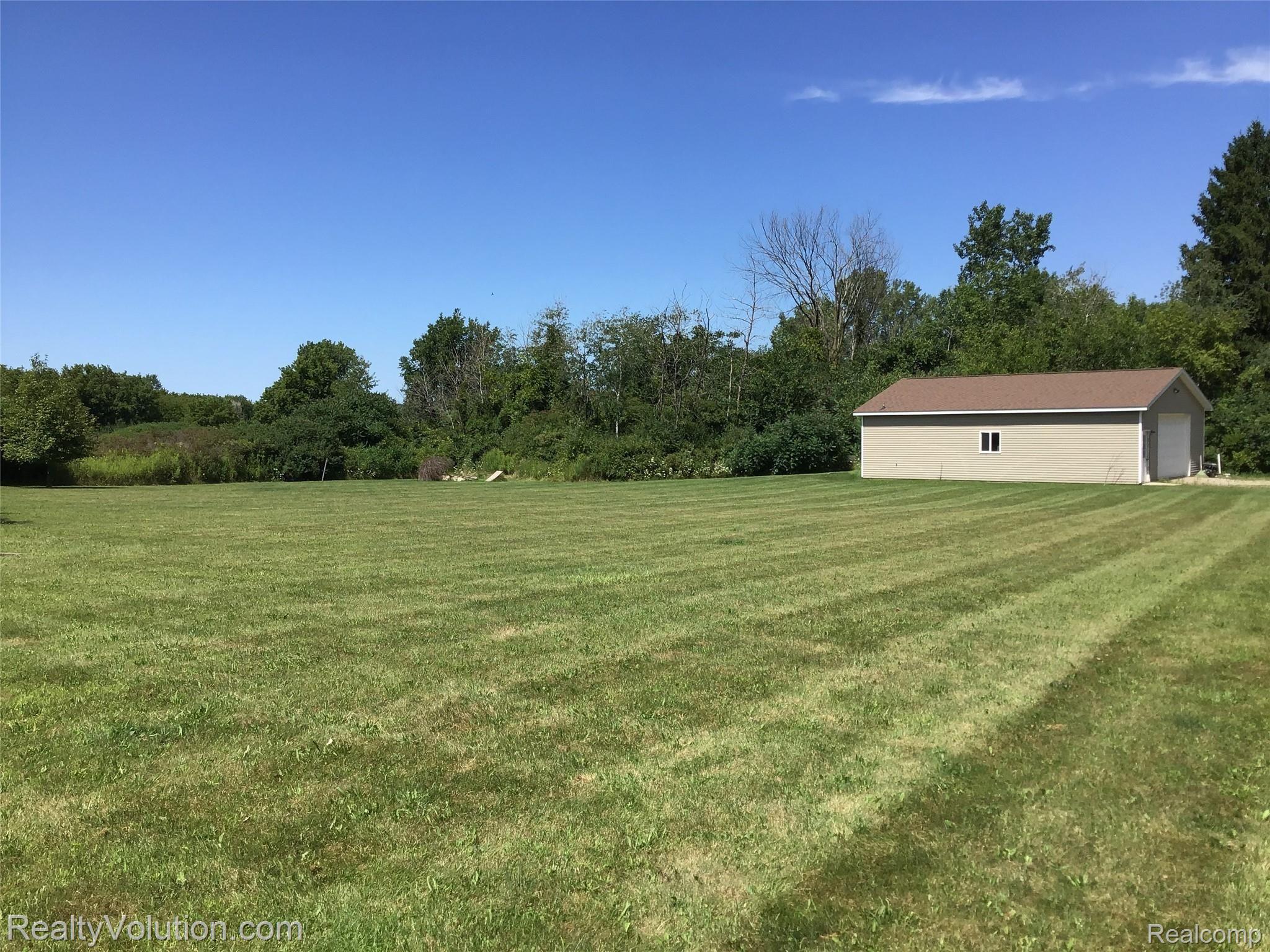 115 Pennell Road Imlay City, MI 48444 - Photo 66 of 74 51A754DE-C399-40C7-A93D-E38C346C5843.jpeg