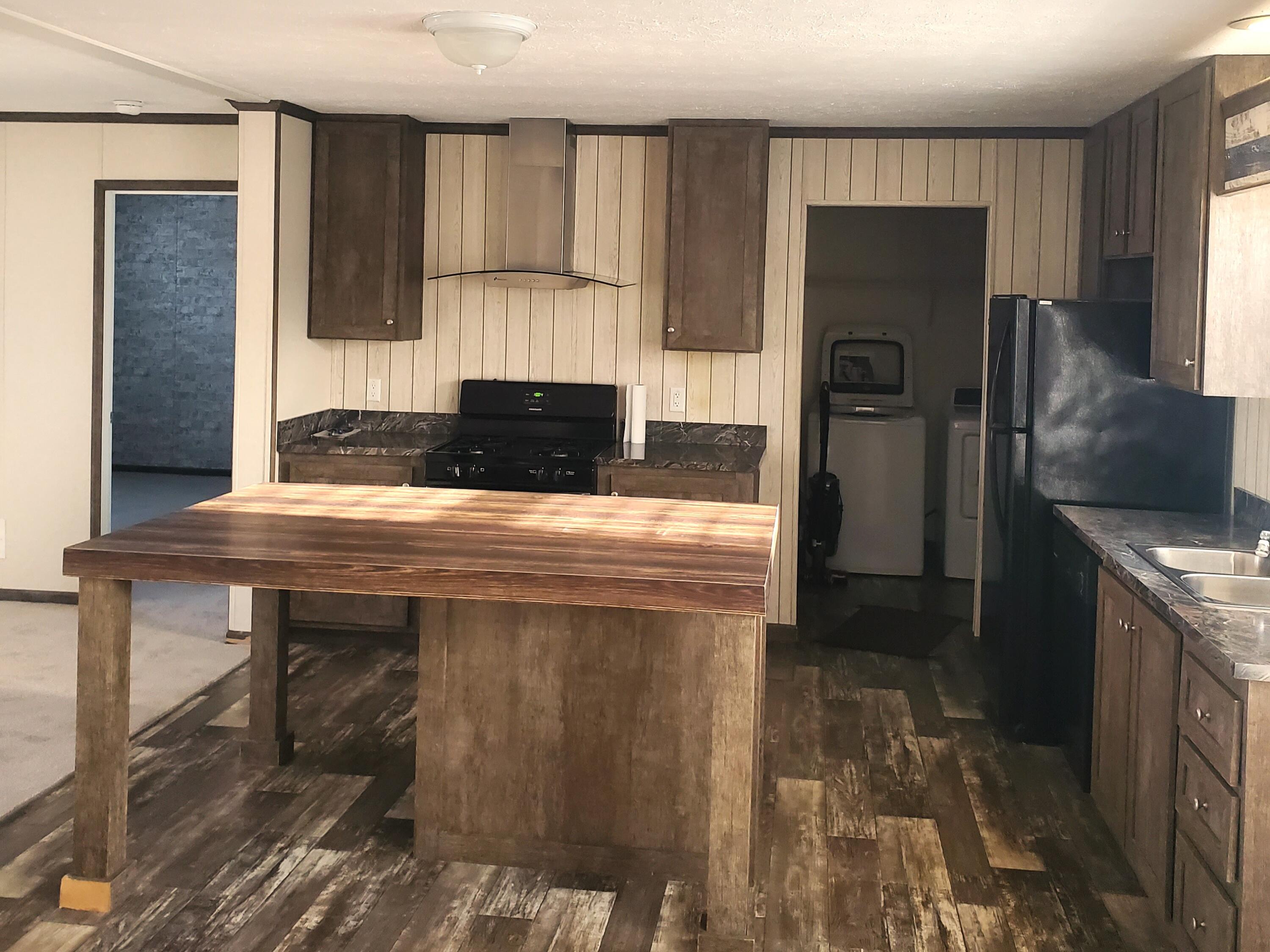 360 East Tuttle Road Ionia, MI 48846 - Photo 7 of 20 20231219_100418-2