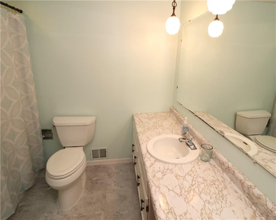 415 Leslie Road Valencia, PA 16059 - Photo 15 of 25 Gallery Image 15