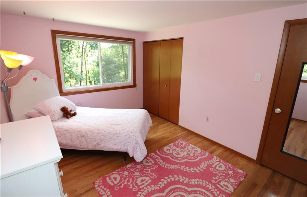 415 Leslie Road Valencia, PA 16059 - Photo 20 of 25 Gallery Image 20