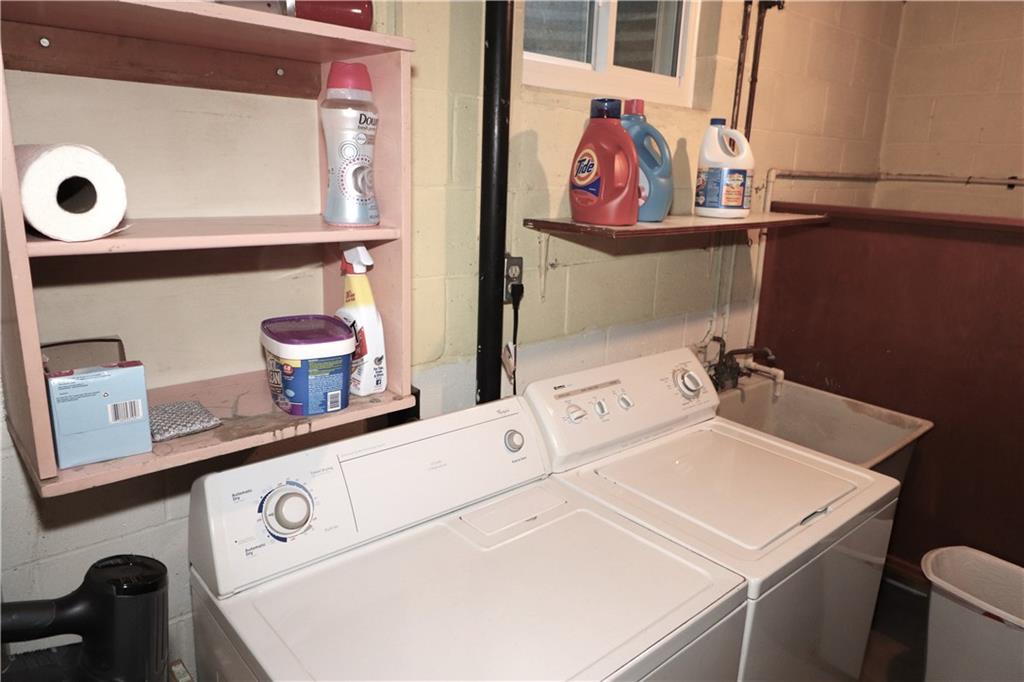 415 Leslie Road Valencia, PA 16059 - Photo 24 of 25 Gallery Image 24