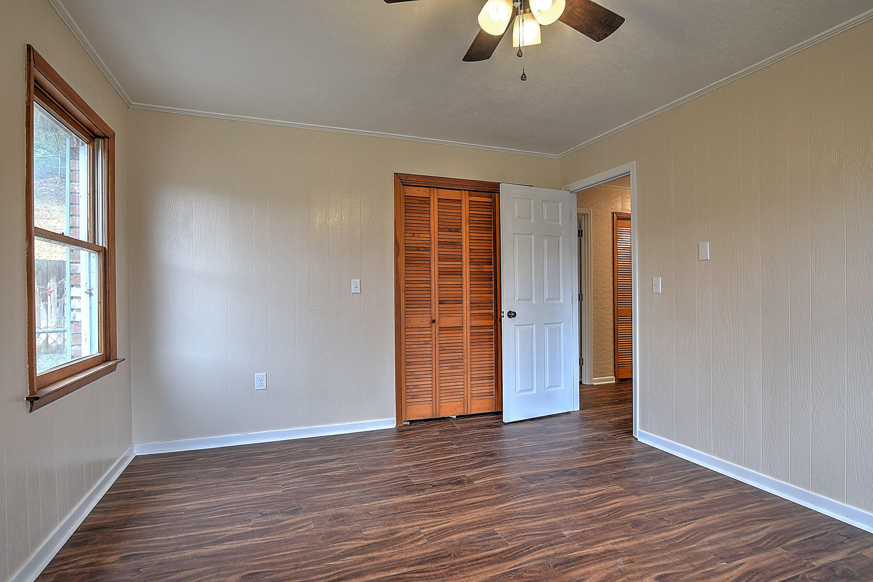 128 Timber Ridge Road Erwin, TN 37650 - Photo 23 of 31 128 Timber Ridge-23