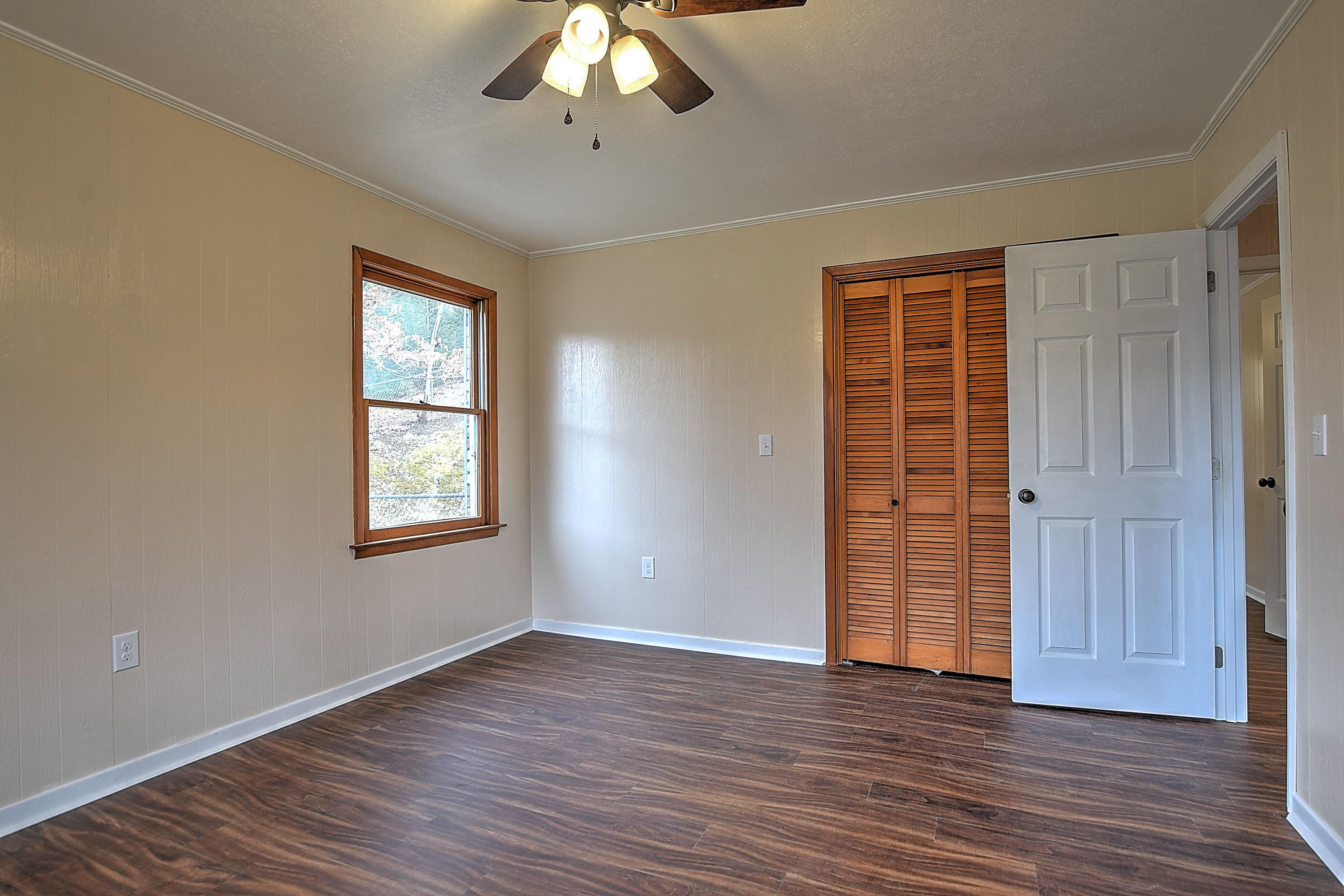 128 Timber Ridge Road Erwin, TN 37650 - Photo 24 of 31 128 Timber Ridge-24