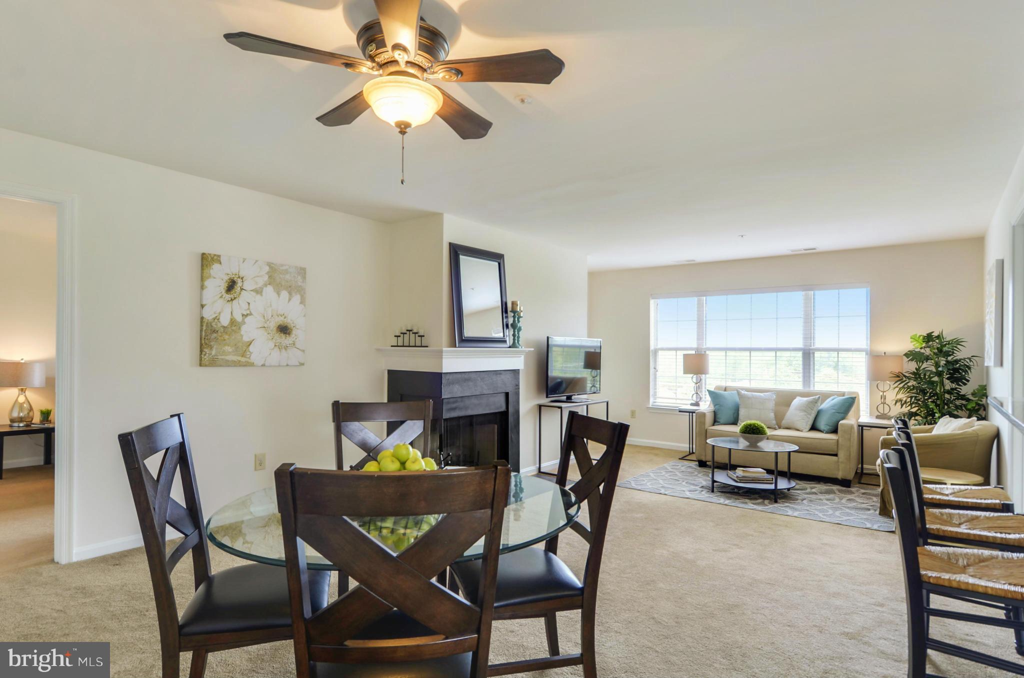 304 Ridgepoint Place, Unit 24 Gaithersburg, MD 20878 - Photo 6 of 30 Dining Room