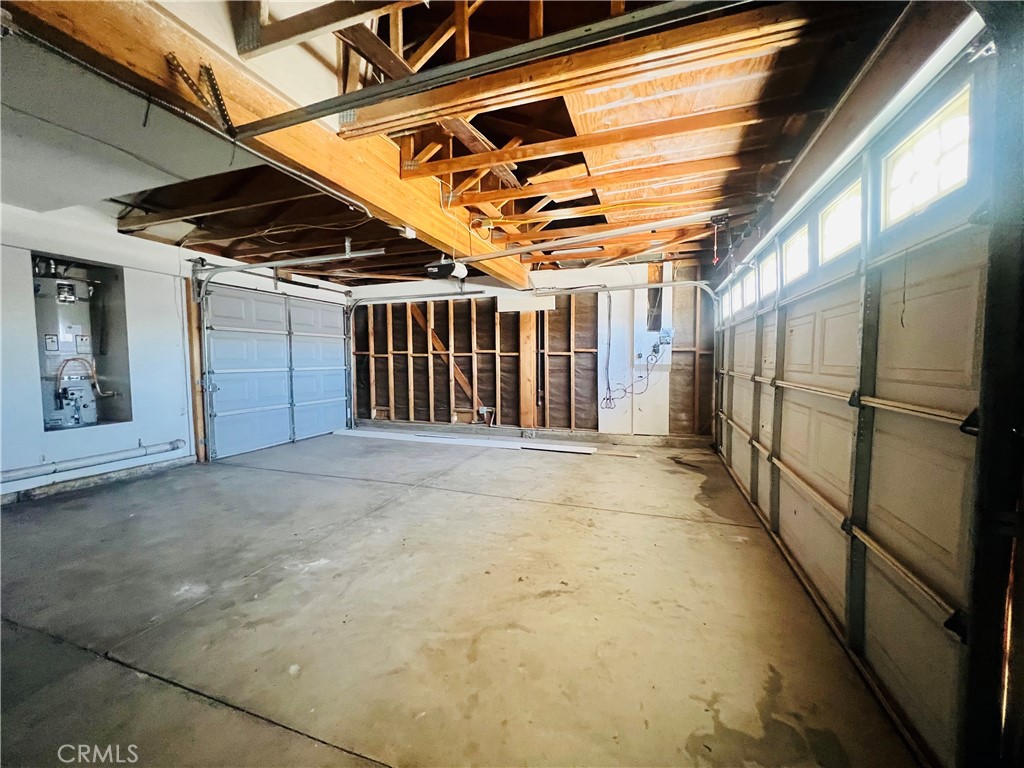13278 Cardinal Road Victorville, CA 92392 - Photo 16 of 34