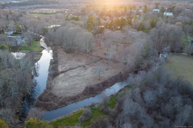 $1,695,000 | 415 South Street, Litchfield, CT 06759