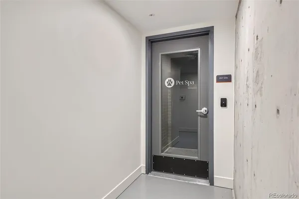 $2,358 | 4900 West 29th Avenue, Unit 211, Denver, CO 80212