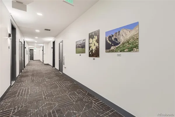$2,358 | 4900 West 29th Avenue, Unit 211, Denver, CO 80212