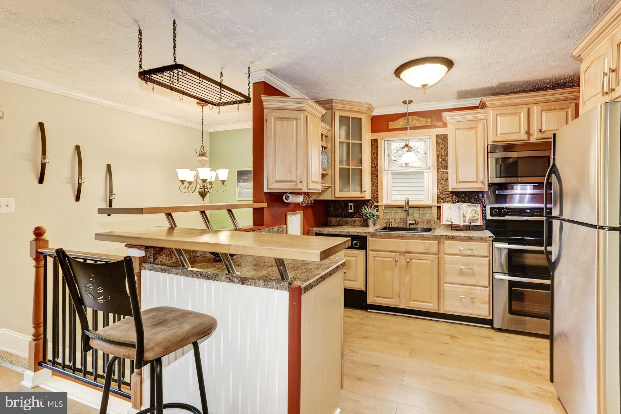 8433 Kenton Road Pasadena, MD 21122 - Photo 6 of 24 Kitchen