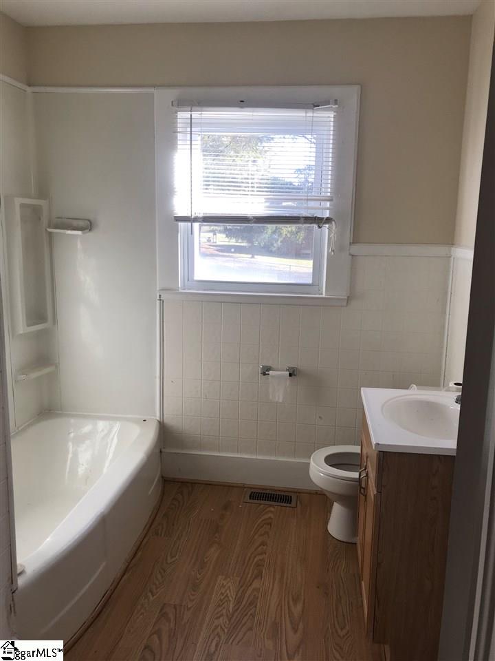 380 CCC Camp Road Greer, SC 29651 - Photo 11 of 15 Gallery Image 11