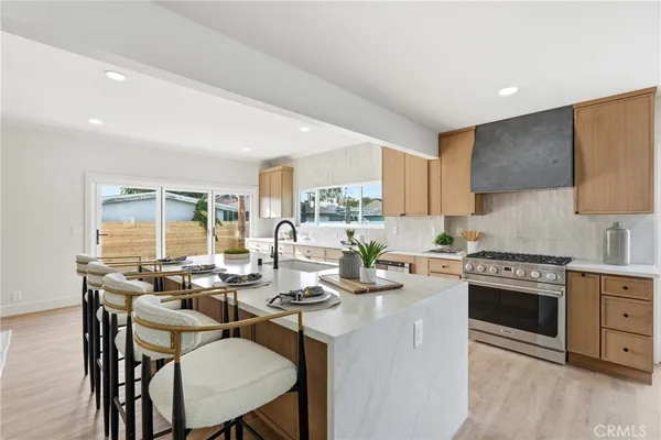 $1,650,000 | 3675 Palo Verde Avenue West, Long Beach, CA 90808