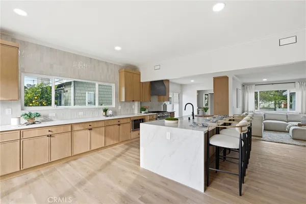 $1,650,000 | 3675 Palo Verde Avenue West, Long Beach, CA 90808