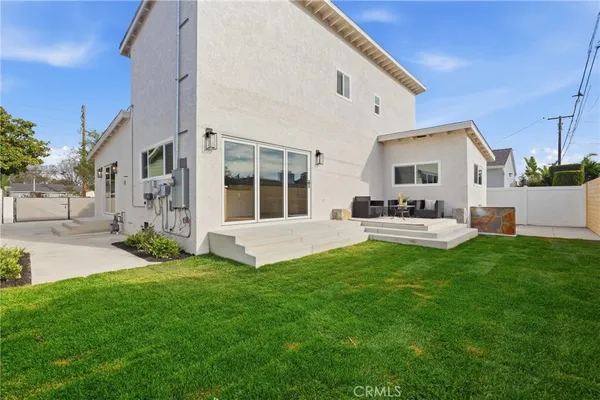 $1,650,000 | 3675 Palo Verde Avenue West, Long Beach, CA 90808