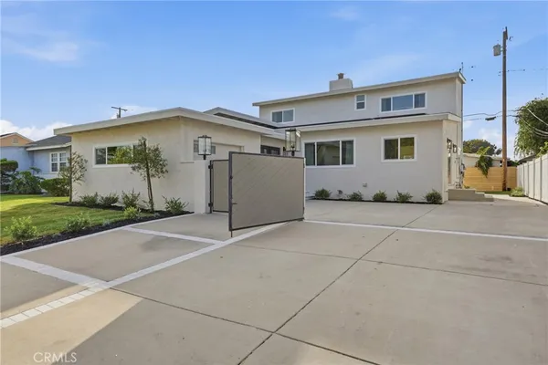 $1,650,000 | 3675 Palo Verde Avenue West, Long Beach, CA 90808