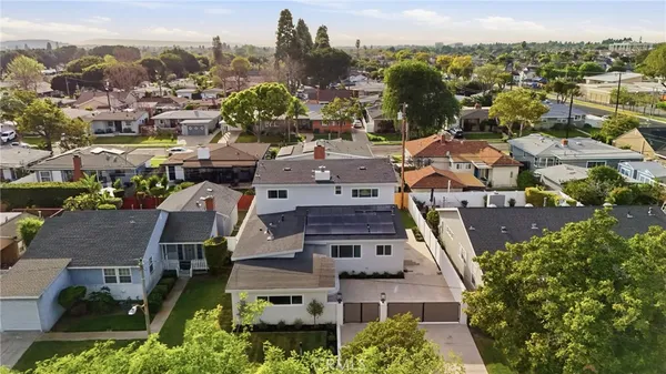$1,650,000 | 3675 Palo Verde Avenue West, Long Beach, CA 90808