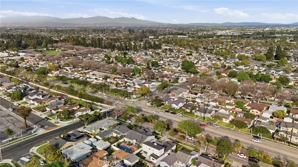 $1,650,000 | 3675 Palo Verde Avenue West, Long Beach, CA 90808
