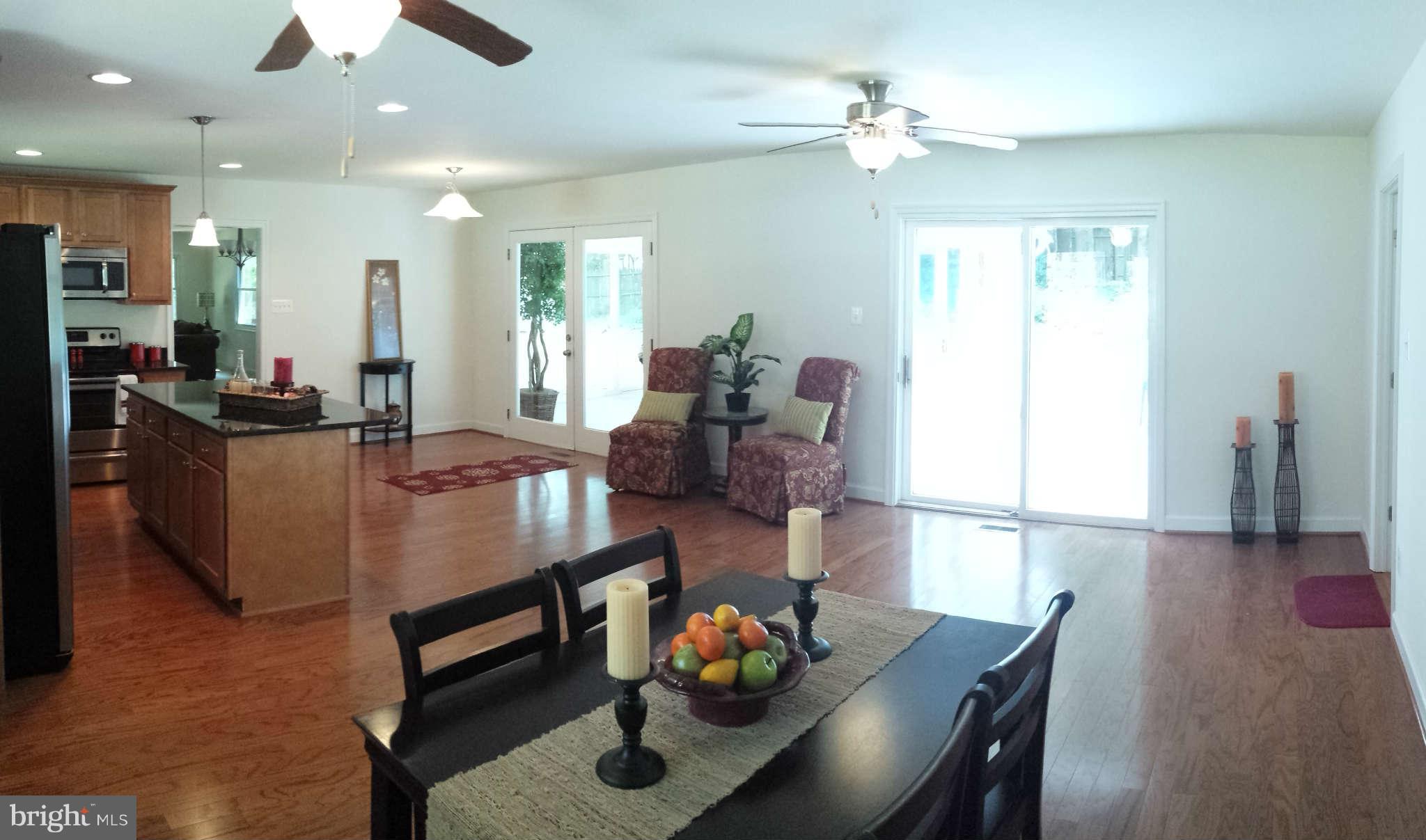 8911 Royal Ridge Lane Laurel, MD 20708 - Photo 12 of 27 Family Room