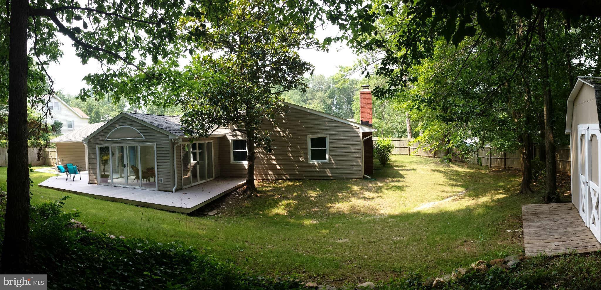 8911 Royal Ridge Lane Laurel, MD 20708 - Photo 18 of 27 Exterior Rear