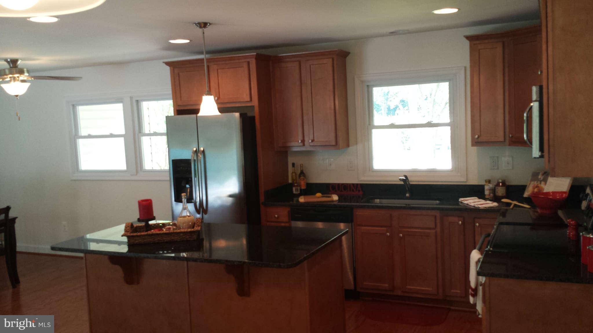 8911 Royal Ridge Lane Laurel, MD 20708 - Photo 10 of 27 Kitchen