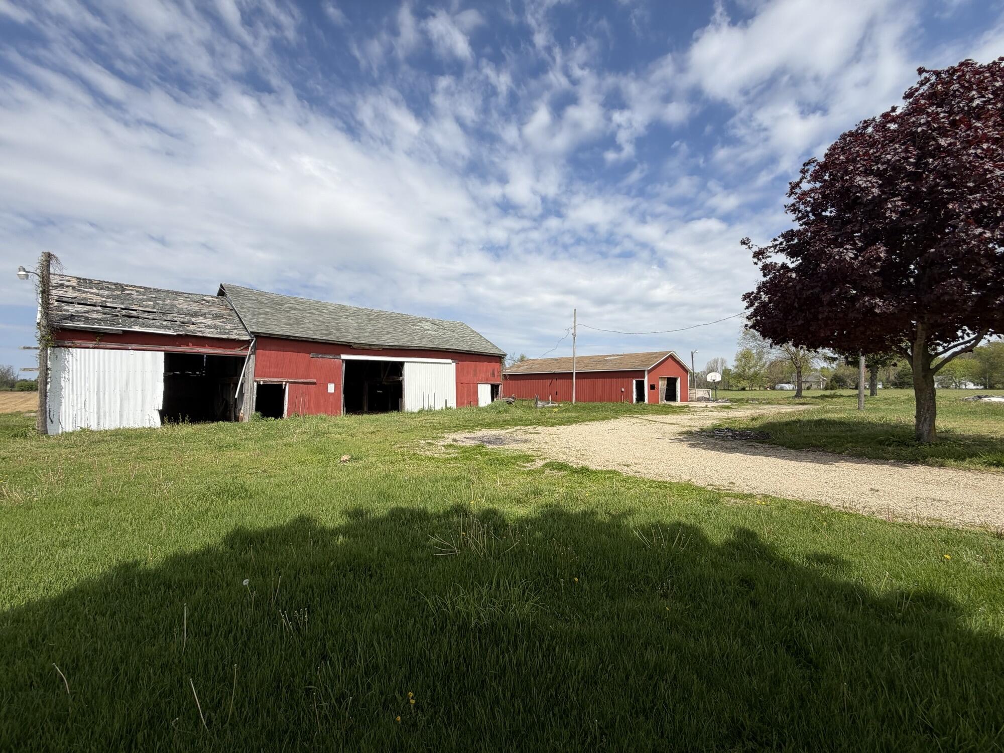 91402 Celery Center Road Decatur, MI 49045 - Photo 2 of 19 Hay Barn