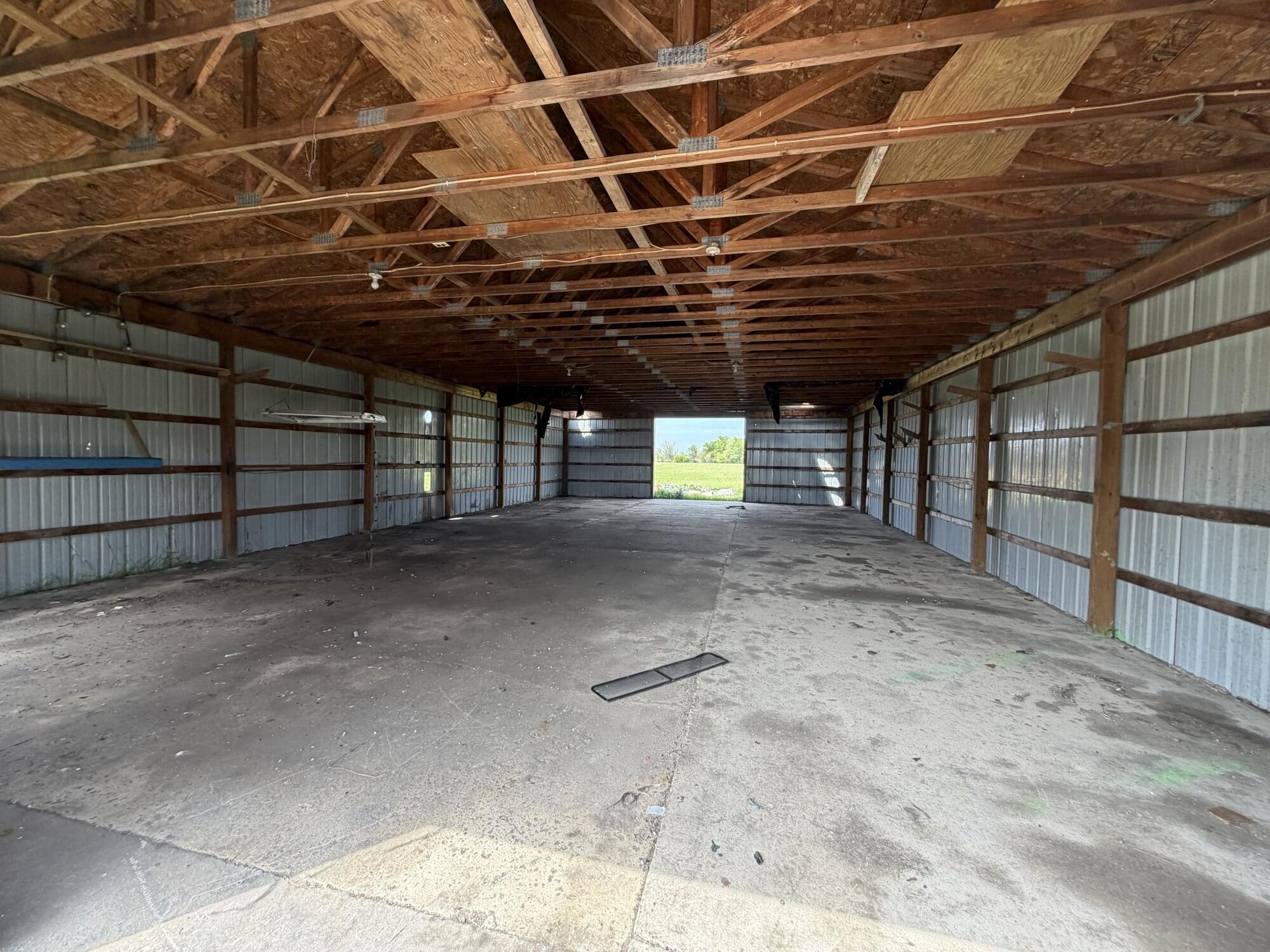 91402 Celery Center Road Decatur, MI 49045 - Photo 4 of 19 32X56 POLE BARN