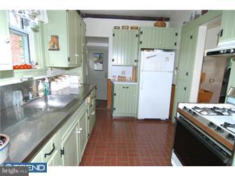 108 Spring Crest Boulevard Sinking Spring, PA 19608 - Photo 4 of 12