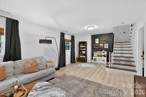 $775,000 | 1910 Wensley Drive, Charlotte, NC 28210
