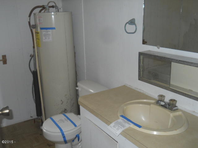 7865 16th Street Bay City, OR 97107 - Photo 11 of 15 Master bath