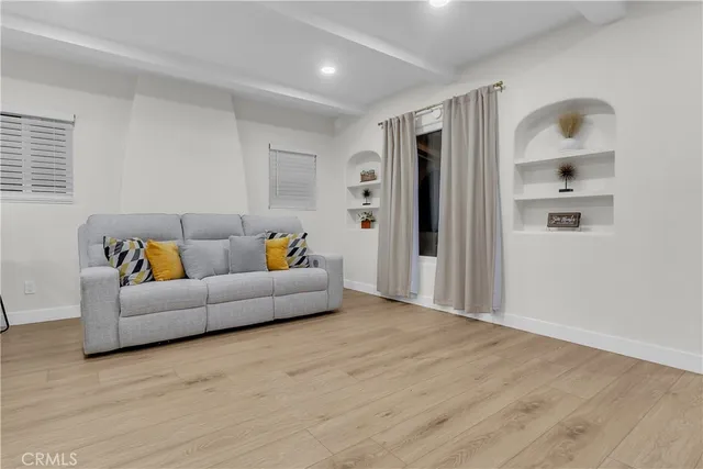 $799,900 | 721 East 59th Street, Long Beach, CA 90805