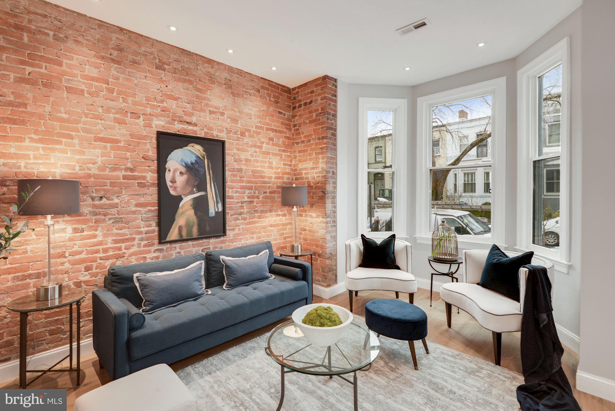 1325 Riggs Street Northwest Washington, DC 20009 - Photo 6 of 51 Living Room