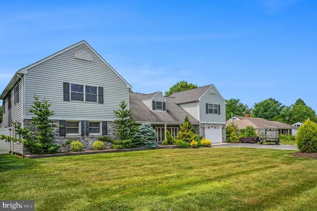 $900,000 | 903 Germantown Pike, Plymouth Meeting, PA 19462