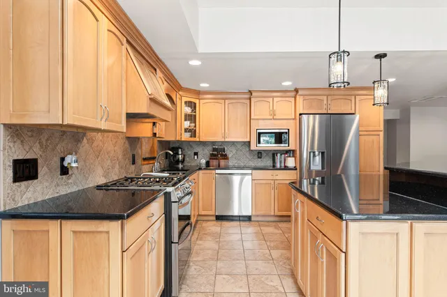 $900,000 | 903 Germantown Pike, Plymouth Meeting, PA 19462